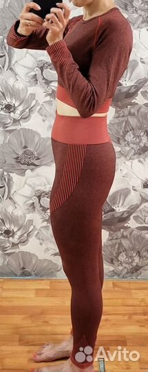Костюм для фитнеса 44 (леггинсы и рашгард)