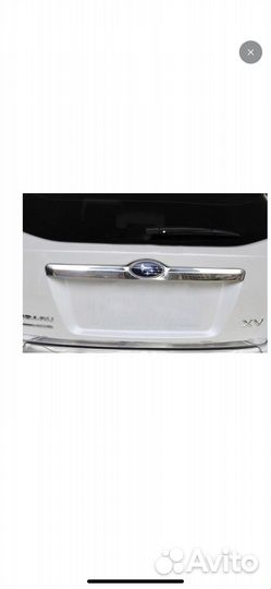 Хромированная накладка на заднюю дверь Subaru xv
