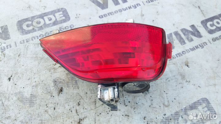 Светоотражатель задний Renault Duster 4x4