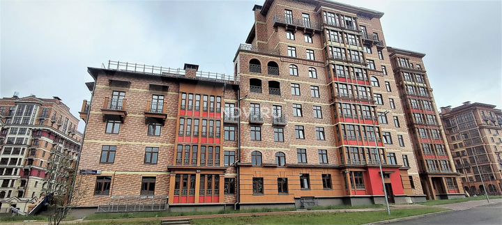 3-к. квартира, 65 м², 1/9 эт.