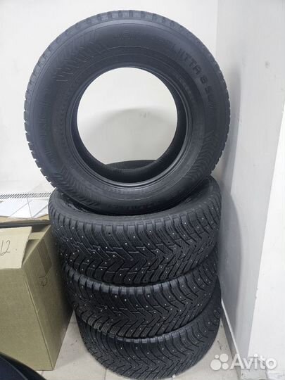 Nokian Tyres Hakkapeliitta 8 SUV 285/60 R18 116T