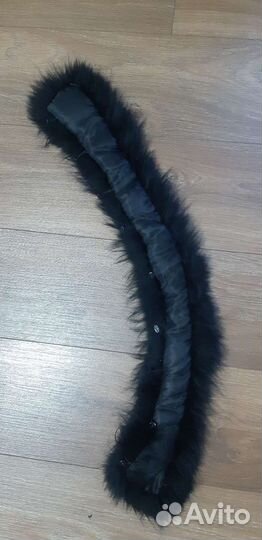 Меховой воротник и 2 помпона натуральный мех