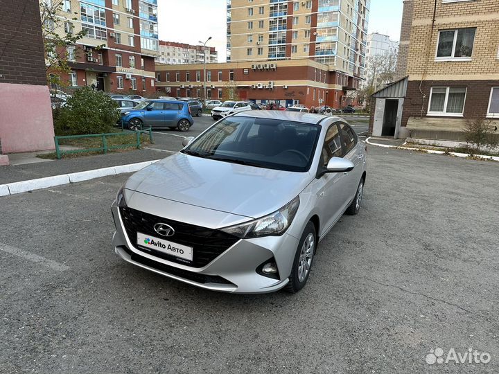 Hyundai Solaris 1.6 AT, 2022, 11 000 км