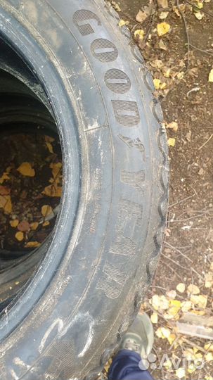 Goodyear UltraGrip 185/65 R15