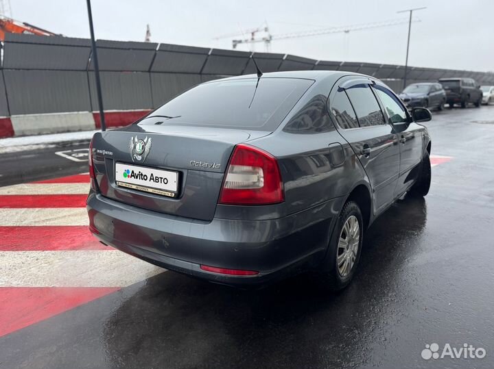 Skoda Octavia 1.6 AT, 2009, 297 898 км