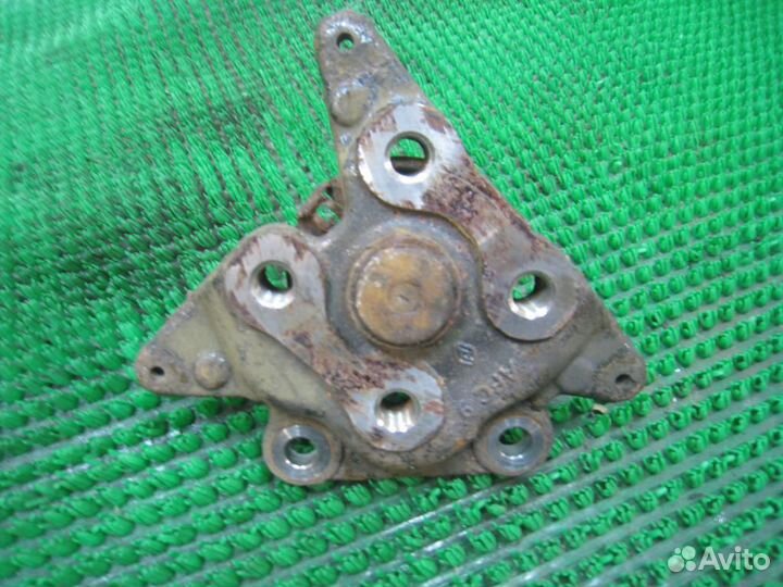 Цапфа левая Renault Megane 3 (BZ0H) 2011