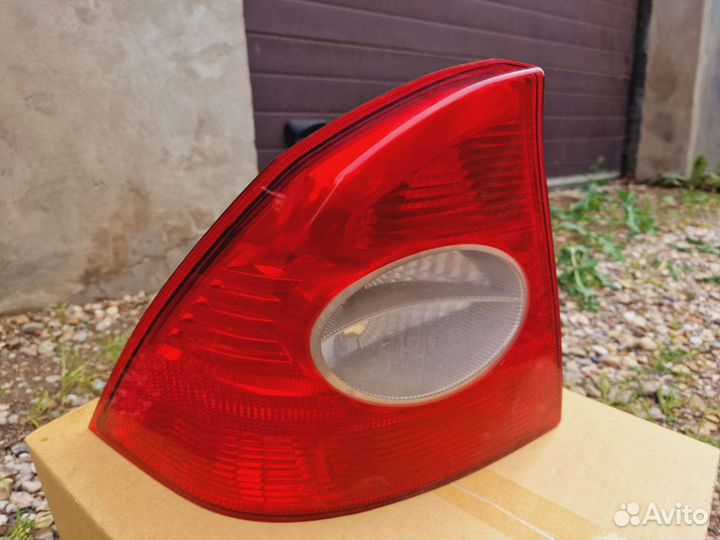 Фонарь задний левый ford focus 2