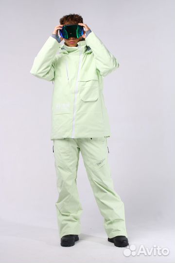Зимний костюм для сноубордистов