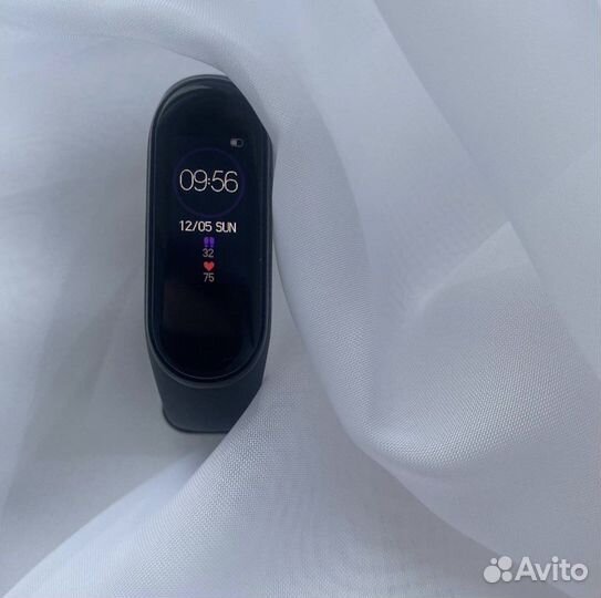 Смарт часы xiaomi mi band 4