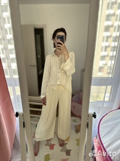 Костюм в пижамном стиле