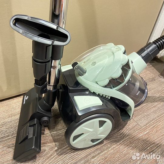 Новый пылесос