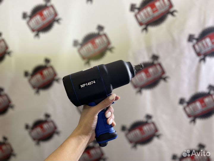 Пневмогайковерт ударный