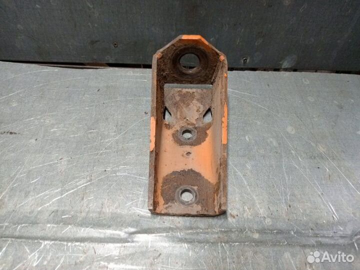 Кронштейн амортизатора Daf Xf105 2015