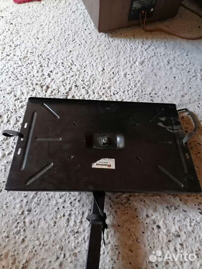 Подставка для телевизора на стену