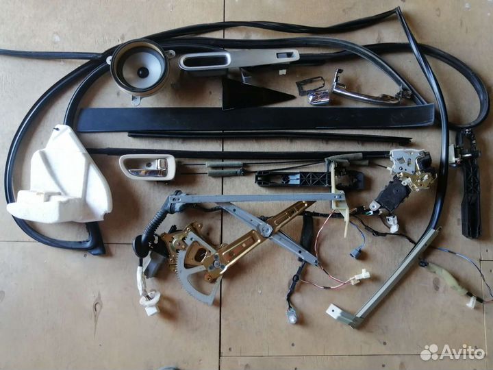 Двери на запчасти цена договорная