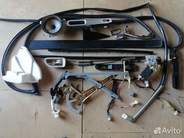 Двери на запчасти цена договорная