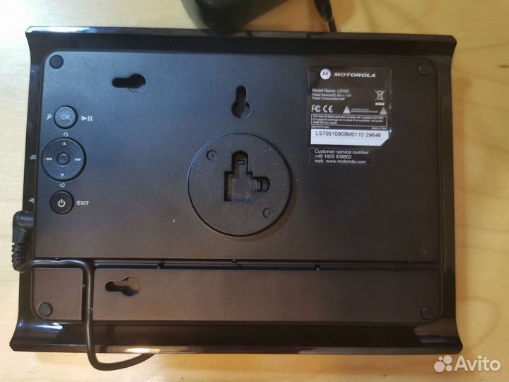 Электронная фоторамка Motorola LS700