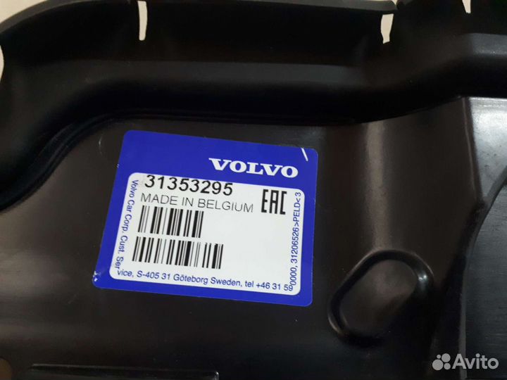 Воздуховод радиатора на Volvo