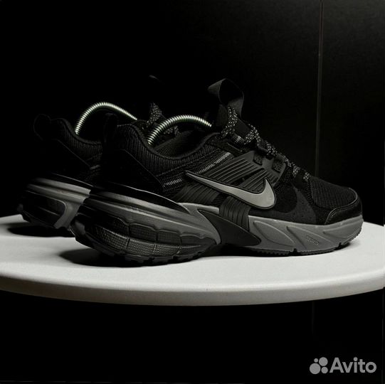 Кроссовки Nike V2K Run Runtekk dark