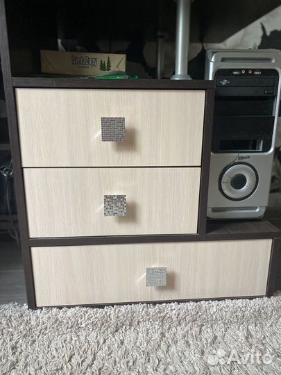 Компьютерный стол