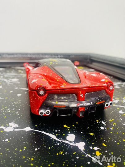 Картина с авто ferrari bburago