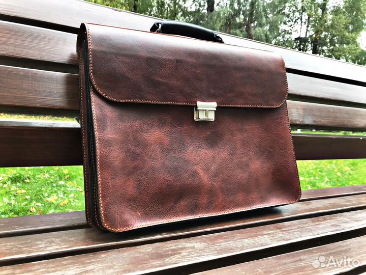 Мужской портфель