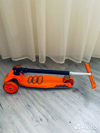 Самокат lamborghini