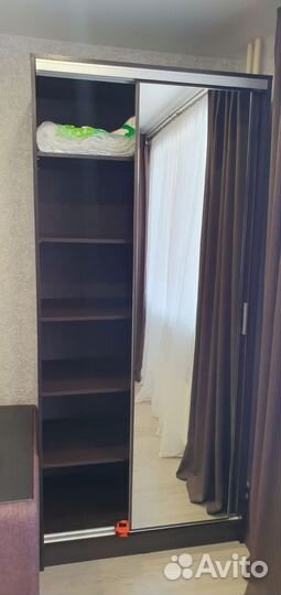 Шкаф купе с зеркалом