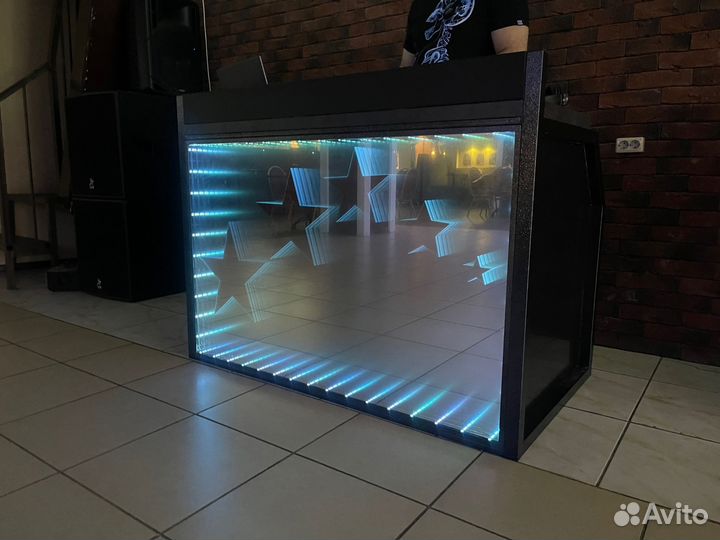 Стол для диджея