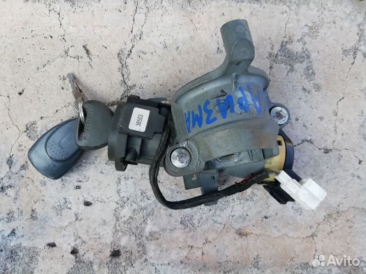 Замок зажигания Митсубиси Каризма