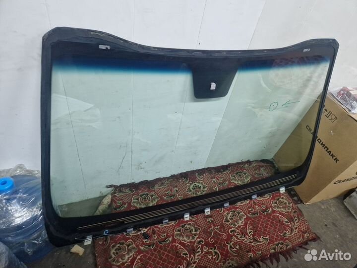 Лобовое стекло kia sorento prime 3