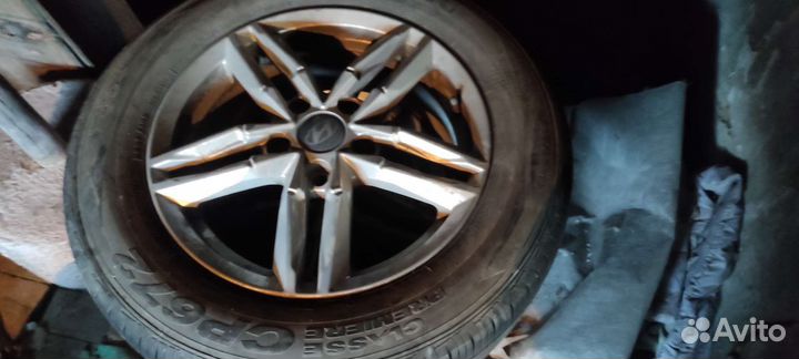 Nexen Classe Premiere 672A 205/65 R16 H