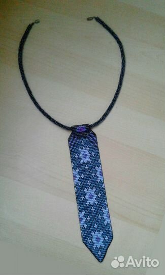 Галстук из бисера