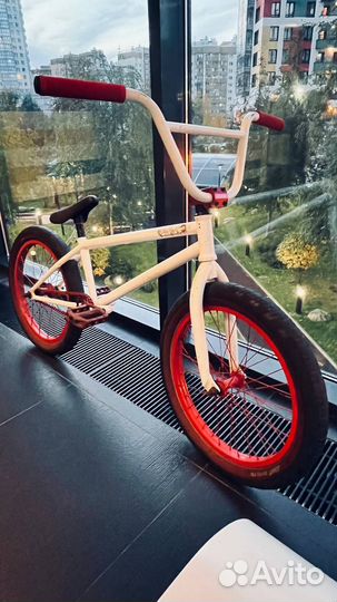 Велосипед bmx кастом на топ-деталях