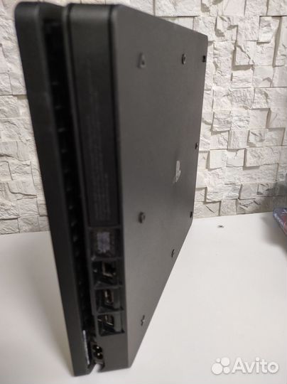 Sony PS4 slim 1tb