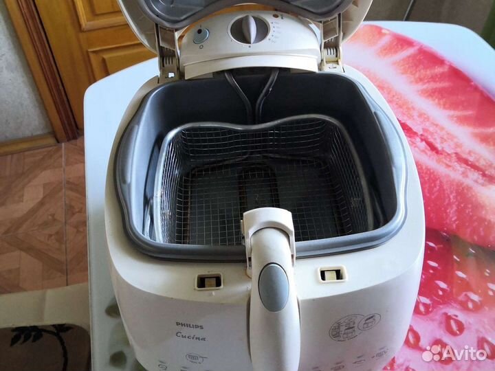 Фритюрница Philips Cucina