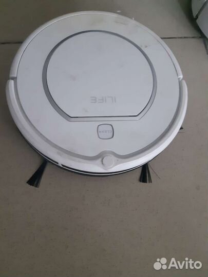 Робот пылесос ilife