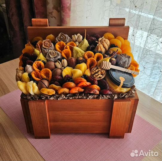 Коробки,боксы с сухофруктами и орешками от