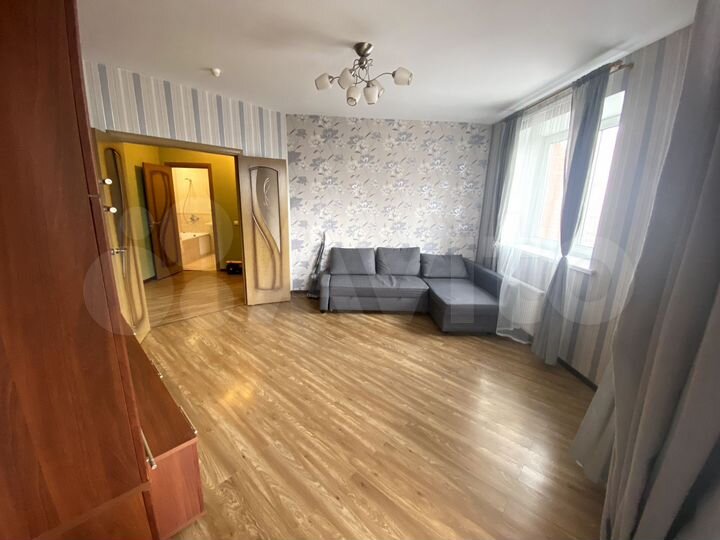 1-к. квартира, 52 м², 10/18 эт.