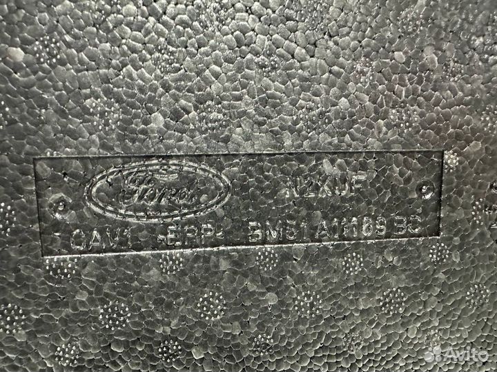 Ящик для инструментов Ford Focus 3