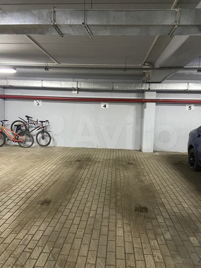 Машиноместо, 14 м²