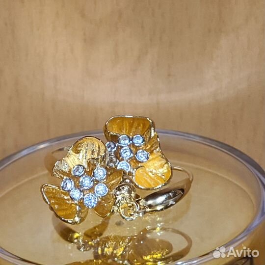 Золотые серьги 