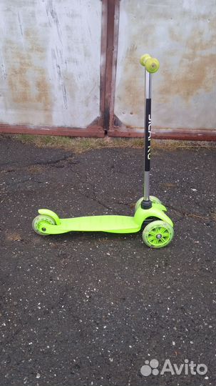 Самокат детский трехколесный