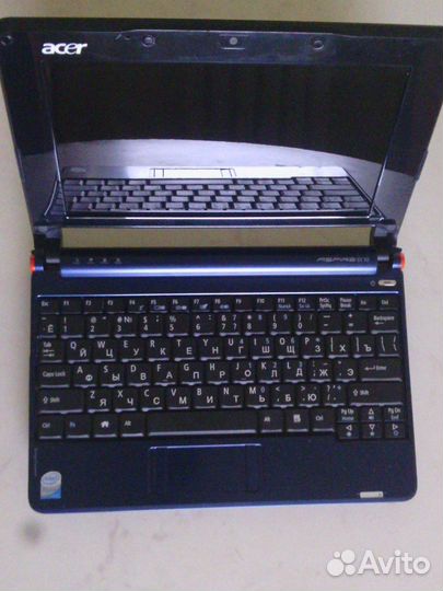 Нетбук Acer aspire one