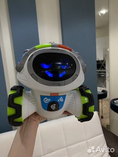 Робот мувик