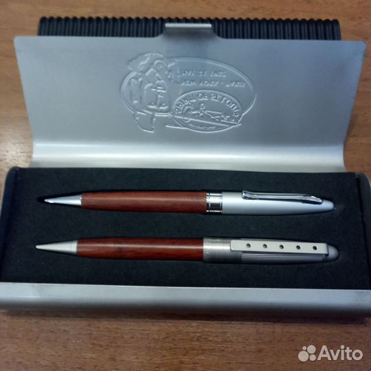Коллекционный набор авторучек