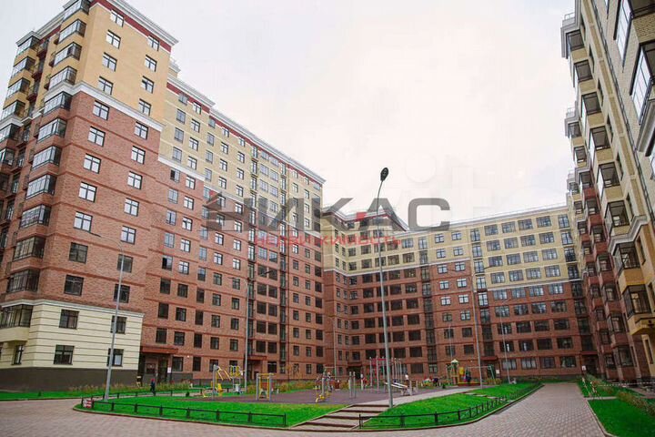 2-к. квартира, 60 м², 4/9 эт.