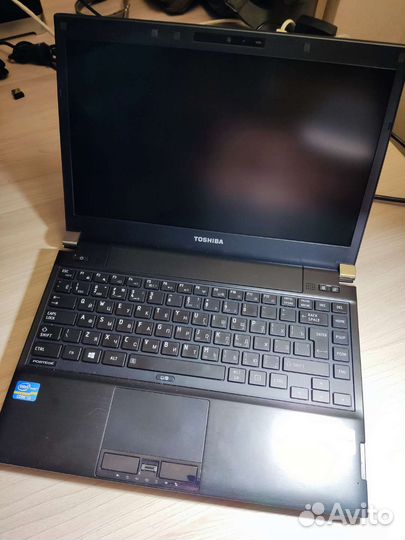 Ноутбук Toshiba Portege R930