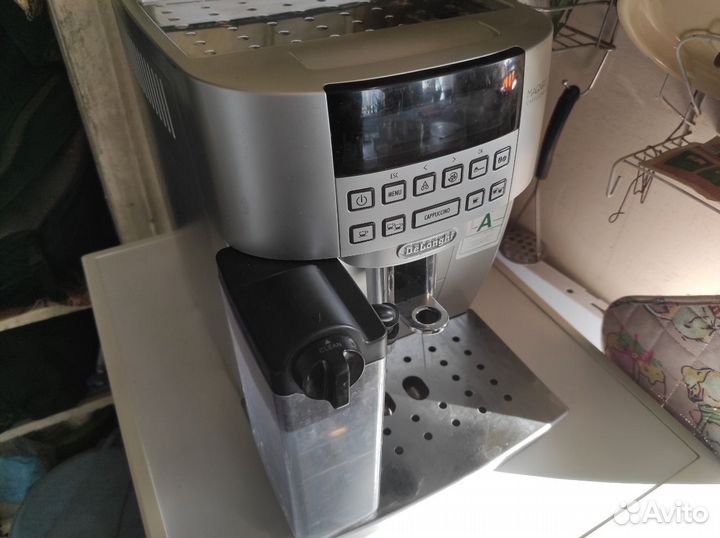Автоматическая кофемашина delonghi magnifica s