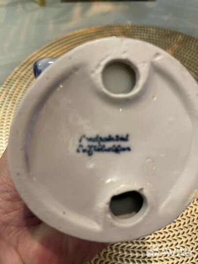 Статуэтка фарфор